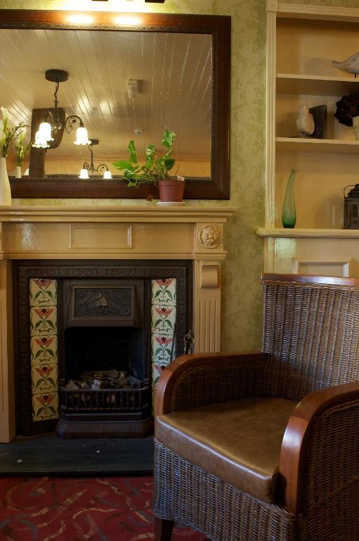 The Roebuck Inn - Relaxinnz Harrietsham Buitenkant foto