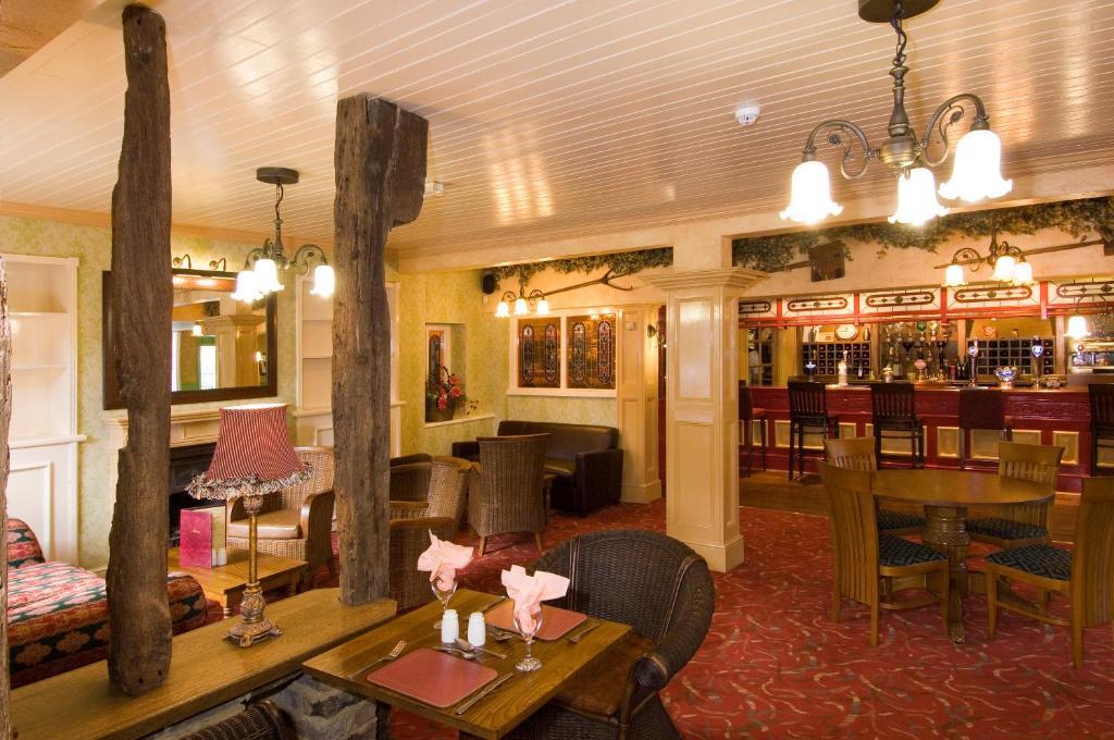 The Roebuck Inn - Relaxinnz Harrietsham Buitenkant foto